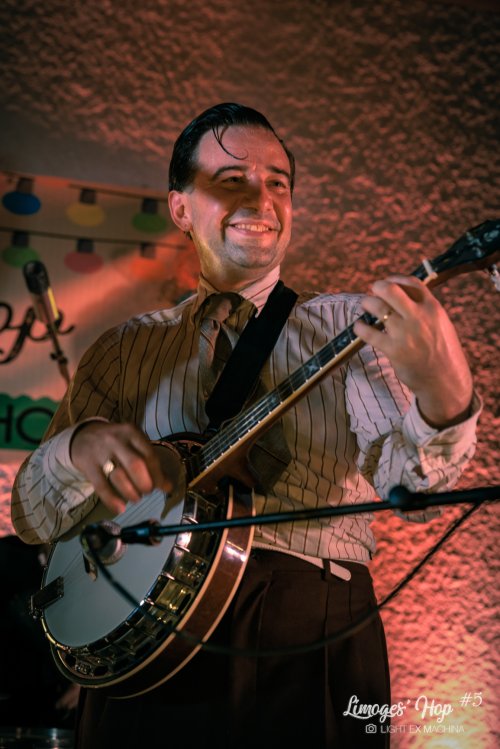 Limoges'Hop #5

Partage libre à des fins non promotionnelles ou commerciales, en créditant l'auteur (@lightexmachina).

© Alexandre - LIGHT EX MACHINA 2023, tous droits réservés.